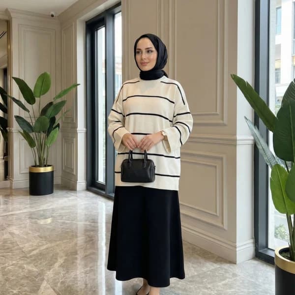 Çizgili Oversize Triko Kazak Beyaz